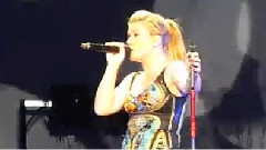 Kelly Clarkson - You Love Me