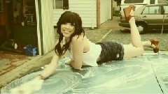 Carly Rae Jepsen - Call Me Maybe 中英字幕