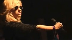 Kesha - Ke$ha Testimonial Di Casio