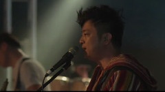 何勇 - 姑娘漂亮 & 垃圾场