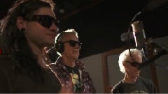 Skrillex - Breakn' a Sweat