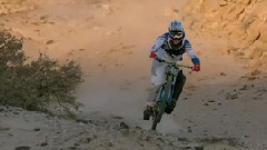 音乐短片 - 山地自行车在非洲的惊险旅行