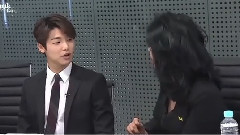 CNBLUE,姜敏赫(CNBLUE) - 妈妈正在看 姜敏赫Cut