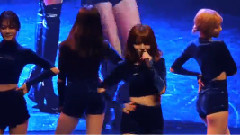 AOA - Miniskirt