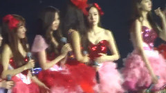 Sunny(少女时代),Jessica,允儿(少女时代),Yuri(少女时代),少女时代 - Talk - 世界巡回演唱会香港站 饭拍版13/11/10