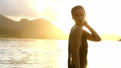 音乐短片 - World Swimsuit