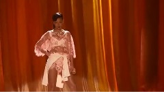 Rihanna - Phresh Out The Runway(Victoria's Secret Fashion Show 2012)