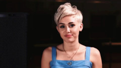 Miley Cyrus - Bangerz Tour VEVO Tour Exposed