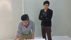 周杰伦 - 周杰伦玩花式骰子惊呆众人