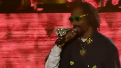 Dr. Dre,Snoop Doggy Dogg - I Wanna Rock & Jump Around