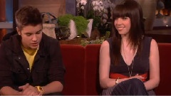 Justin Bieber,Carly Rae Jepsen - Justin Shares A Clip Of His New Song!