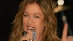 Kelly Clarkson - I Do Not Hook Up