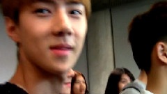 EXO-K - 泰国机场