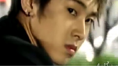 东方神起 - Stand By U