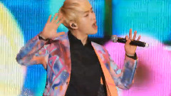 SHINee - Cute Or Charisma?