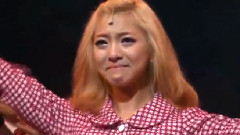 f(x) - 金发尤物