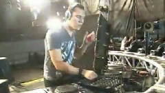 Tiësto - C'MON