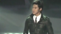东方神起 - HOW CAN I