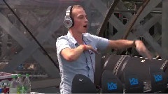 b2s - Decibel Outdoor Festival