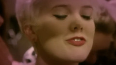 Betty Who - Somebody Loves You