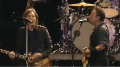 Paul McCartney,Bruce Springsteen - I Saw Her Standing There & Twist And Shout