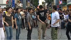 王祖蓝 - 奖门人取犀Game之呼啦圈