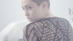 Miley Cyrus - Adore You