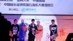 HIT-5 - 爱在每一秒