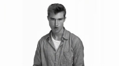 Kristoffer Rahbek - Junkie For Love