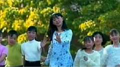 卓依婷 - 校园中的喜悦