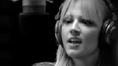 Lucy Iris - Alone (Live Amp Acoustic)