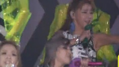 2NE1 - 日本媒体报导2NE1演唱会新闻