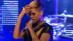 Rihanna - Don't Stop The Music