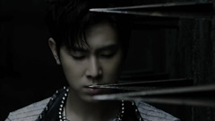东方神起 - Scream