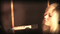 Nina Nesbitt - Hold You(Studio Session)