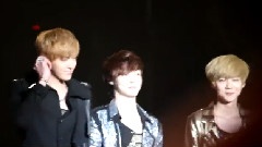 EXO-M - 舞台 & 机场