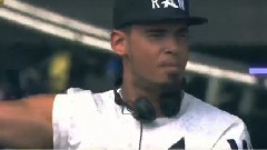 Afrojack,Martin Garrix - Turn Up The Speakers