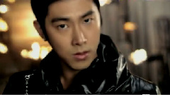 东方神起 - Keep Your Head Down