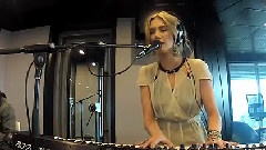 Delta Goodrem - Dancing With A Broken Heart