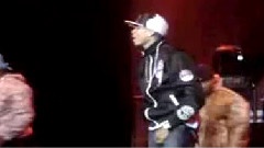 Chris Brown - Gimme That
