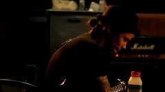 Slash - Studio Clip