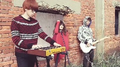 女孩与机器人 - 鱼