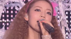 Kara - L-O-V-E & Secret Love & 彩带表演 荷拉Solo