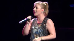 Kelly Clarkson - Cry Me A River