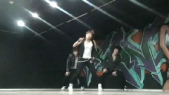 模仿翻唱 - 旋转