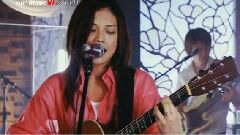 YUI - GLORIA