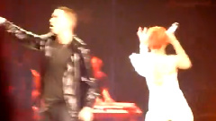 Rihanna,Eminem - Love the Way You Lie Staples