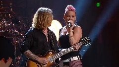 Pink - So What - VH1 Storytellers现场