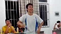 模仿翻唱 - 江南Style