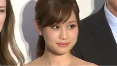 前田敦子 - 前田敦子,テープカット失敗で苦笑い 